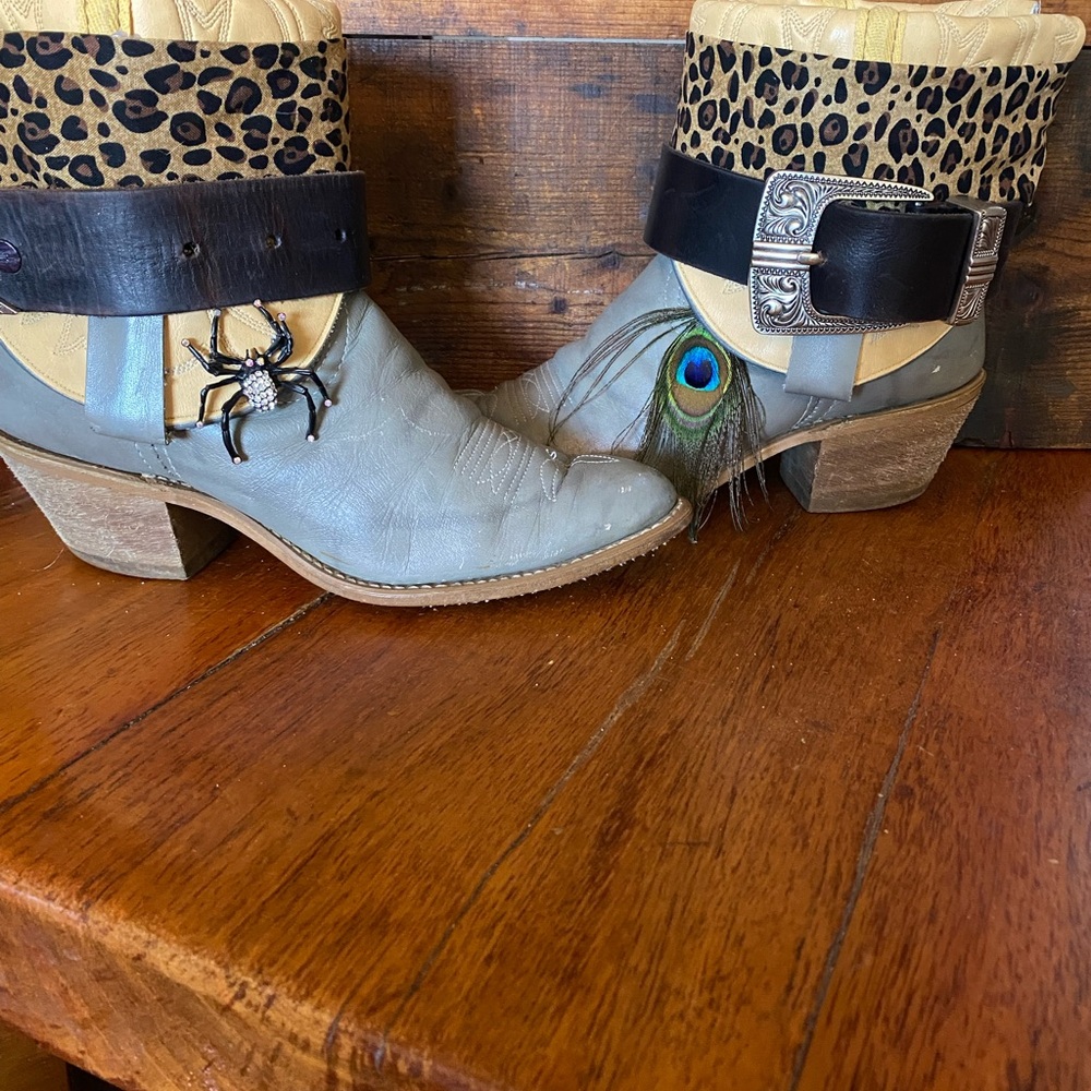 Gray upcycled Western cowgirl Boots women’s size 8